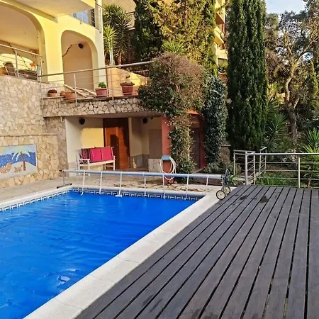 The 3 Singing Palms * Lloret de Mar